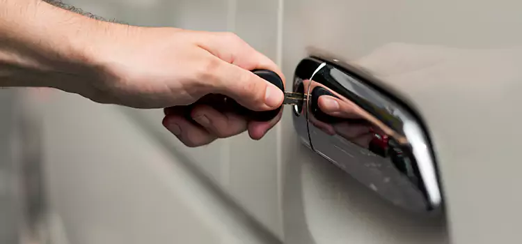 Why Choose Our Auto Locksmith Team in Omaha, NE?